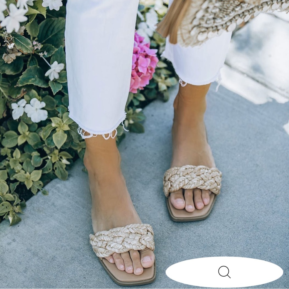 NWT VICI square toe sandals size 6 - Picture 2 of 3